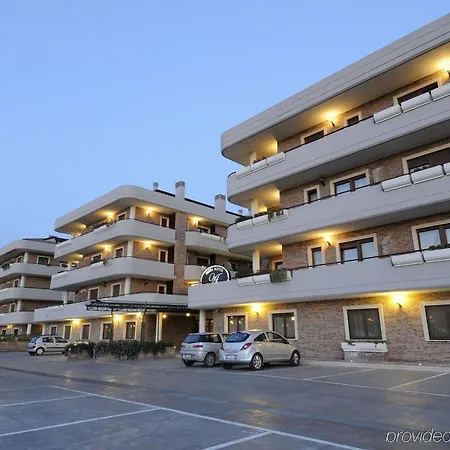 호텔 Altea 4*